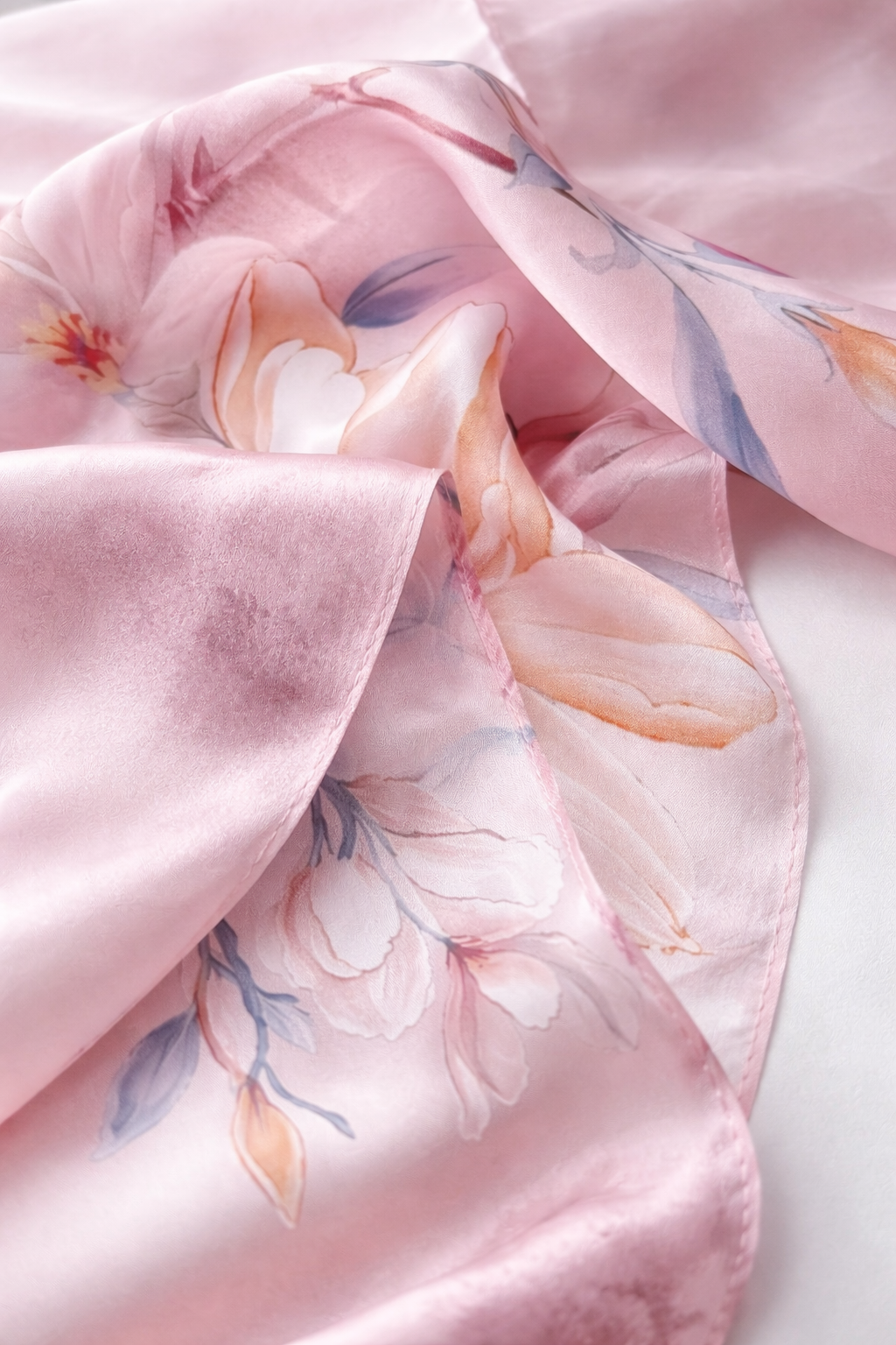 Japanese Sakura Seidentuch
