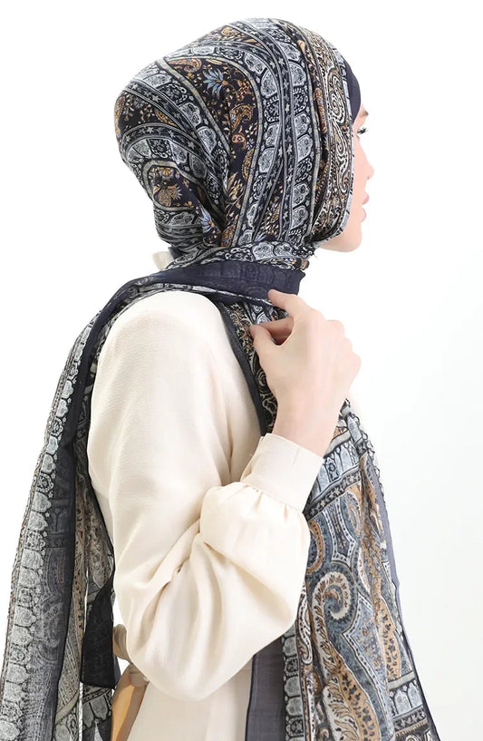 Noir Epoque - Signature Wool Scarf